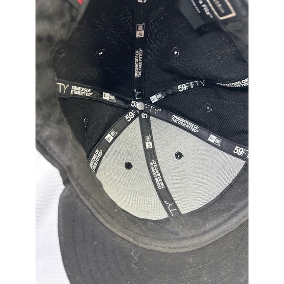 New Era 59FIFTY Boston Red Sox Blackout Fitted Hat Unisex Adult Size 8 MLB - Picture 5 of 7